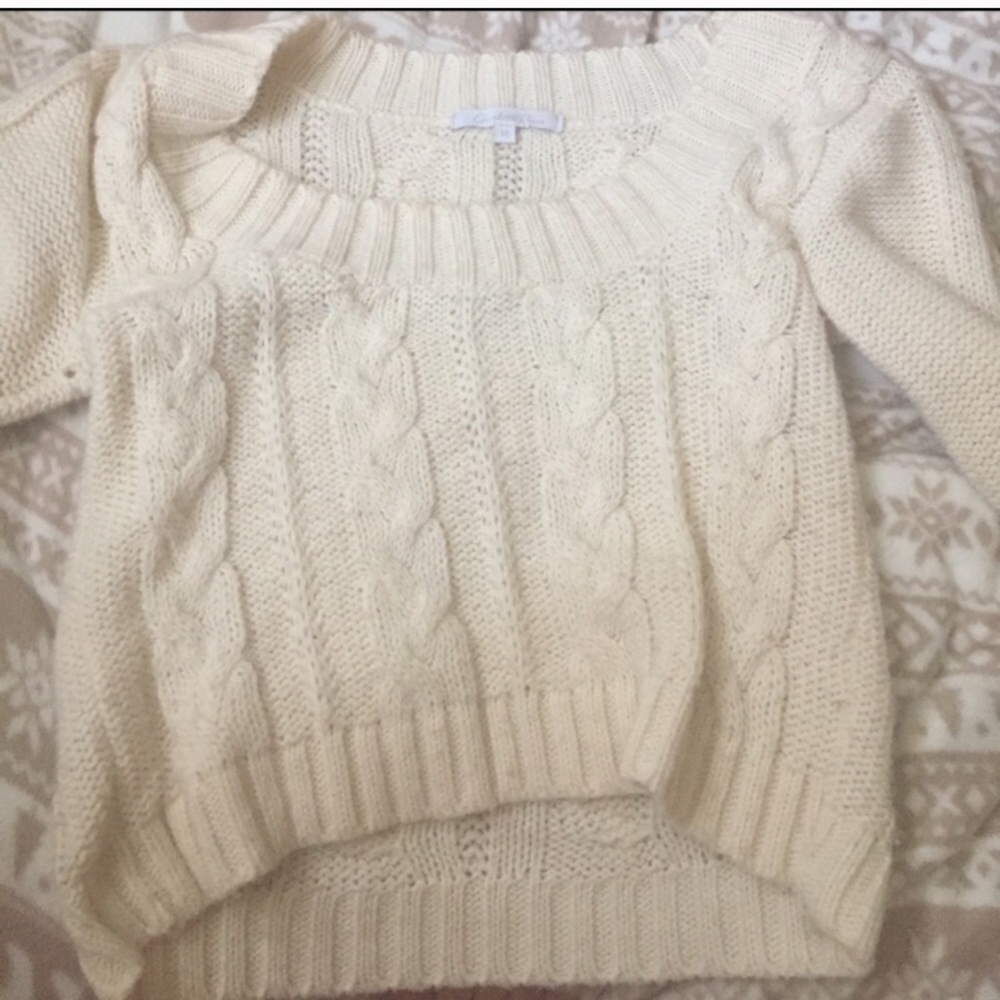 White crop sweater