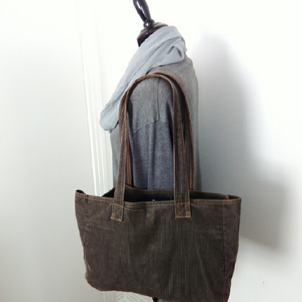 Wrangler Shoulder Bag - Picture 2 of 3