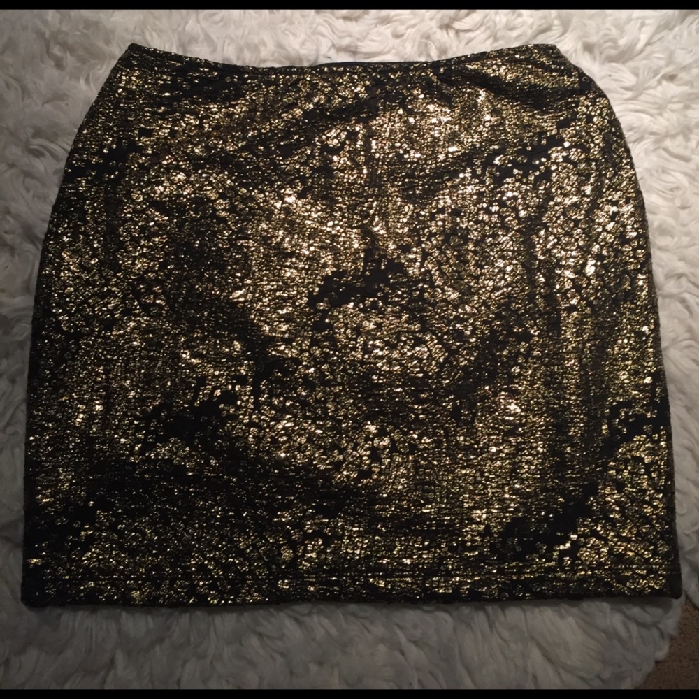 Black and gold miniskirt