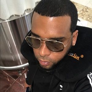 Meet your Posher, Richard