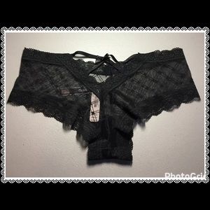 ❤ Victoria's Secret Patterned Mesh Cheeky Panty❤