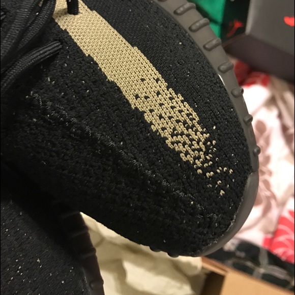 YEEZY BOOST 350 V2 Core Black/ Green