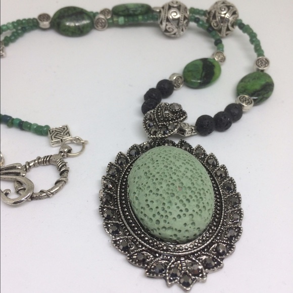 ✅SALE‼️MARCASITE &LAVA STONE ESSENTIAL OIL PENDANT - Picture 2 of 7