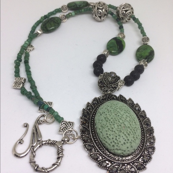 ✅SALE‼️MARCASITE &LAVA STONE ESSENTIAL OIL PENDANT - Picture 5 of 7