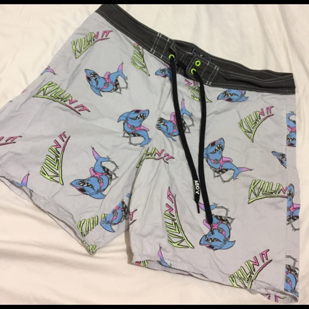 American Eagle men's board shorts