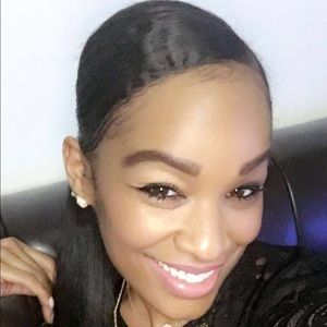 Meet your Posher, Shayla