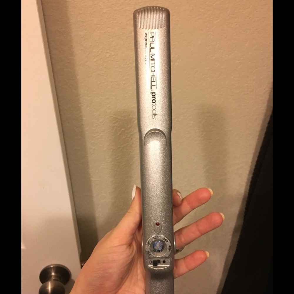 Paul Mitchell straightener