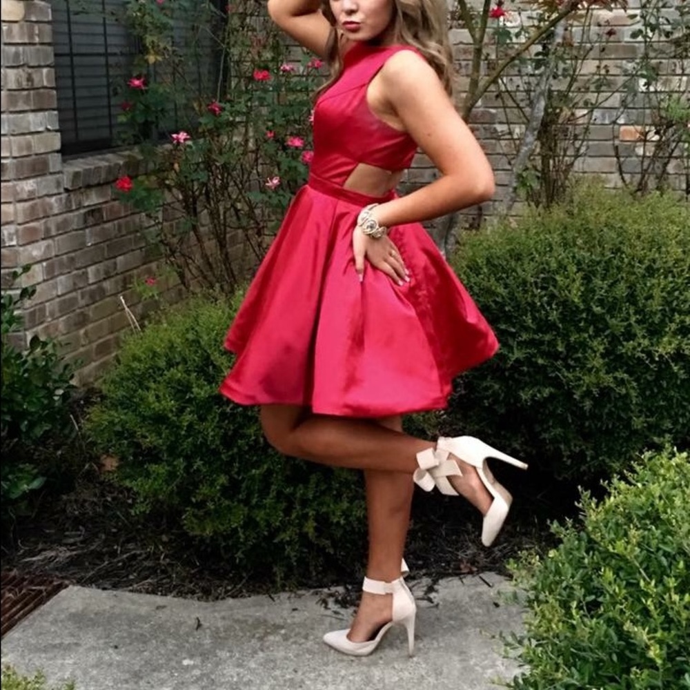 Cranberry red Sherri hill cocktail dress - Picture 1 of 4