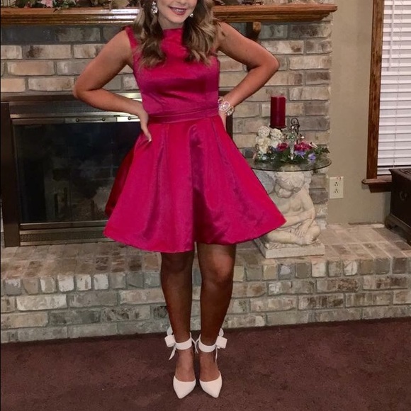 Cranberry red Sherri hill cocktail dress - Picture 2 of 4