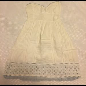 ⚡️CLOSET CLOSING⚡️Gilly Hicks Dress