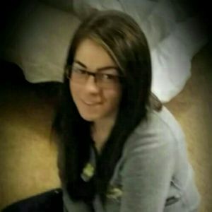 Meet your Posher, Carrie