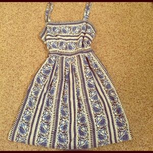 Ann Taylor Loft Women's size 4 blue & white dress