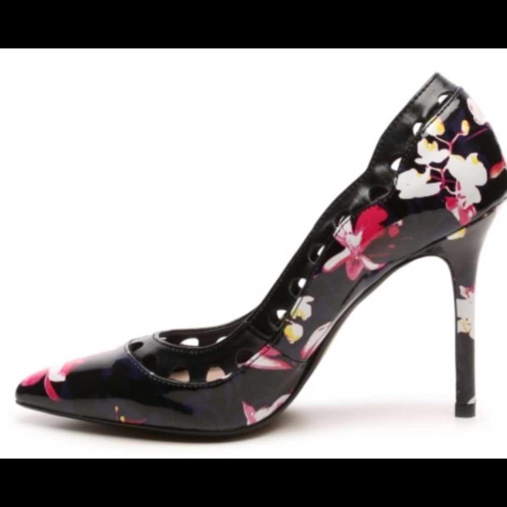 NEW Betsey Johnson Valenese Floral Heels - 6M