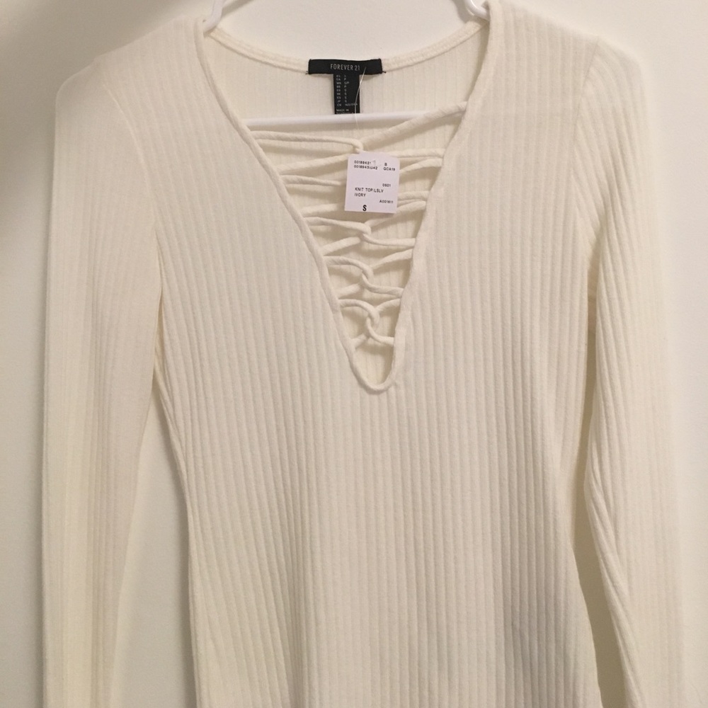 🔥ONE DAY SALE🔥Long sleeved lace up top