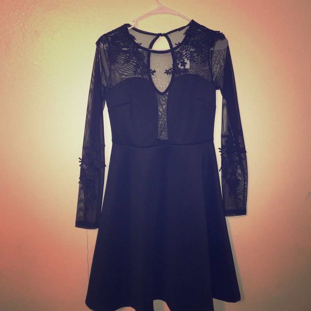Long Sleeve Black Dress with Lace detailing!