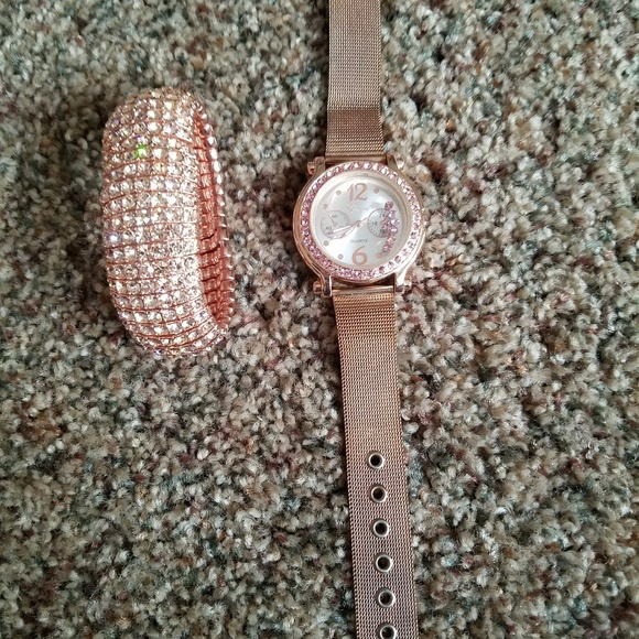 Rose gold Pink rhinestone Watch matching bracelet - Picture 1 of 4