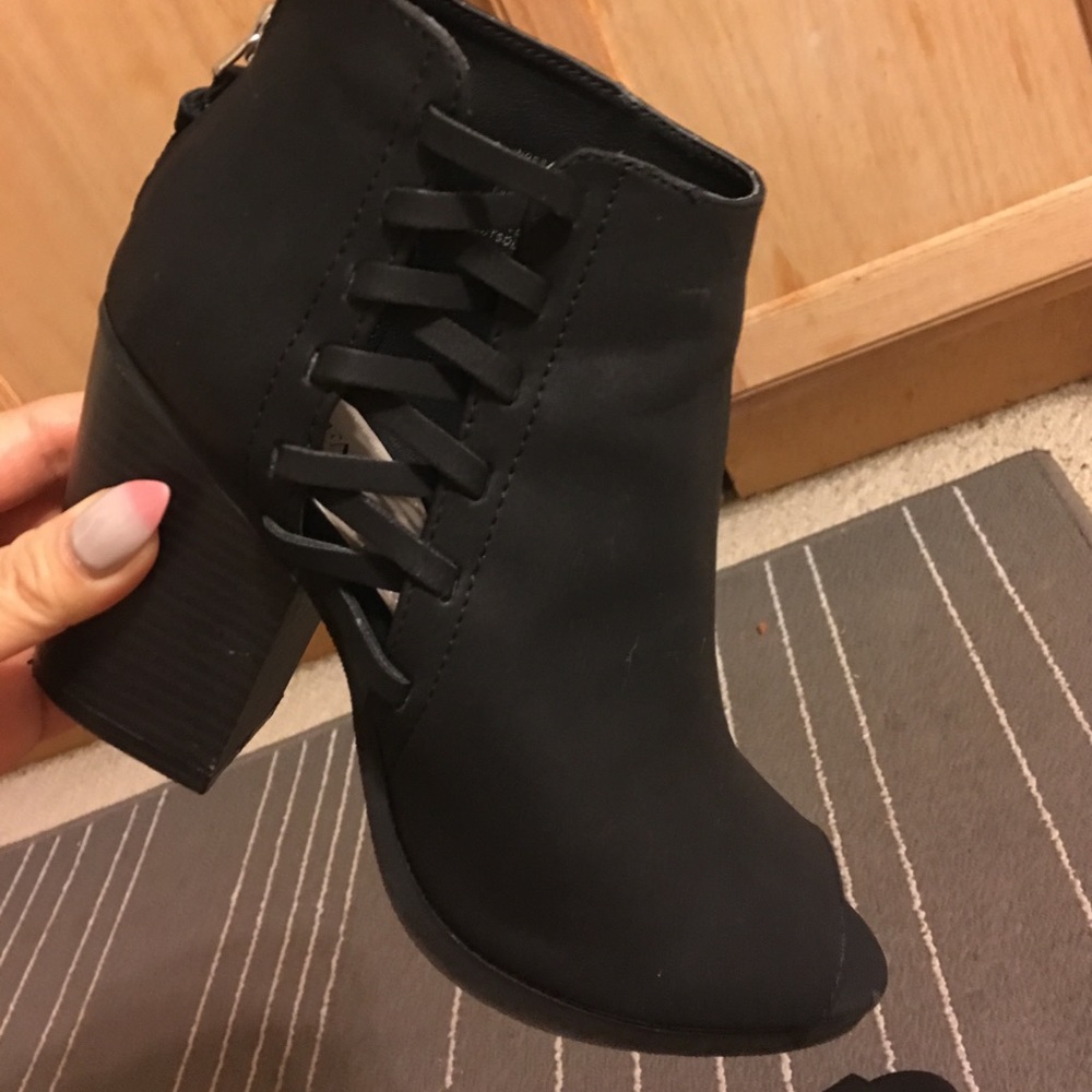 Black Boooties💕