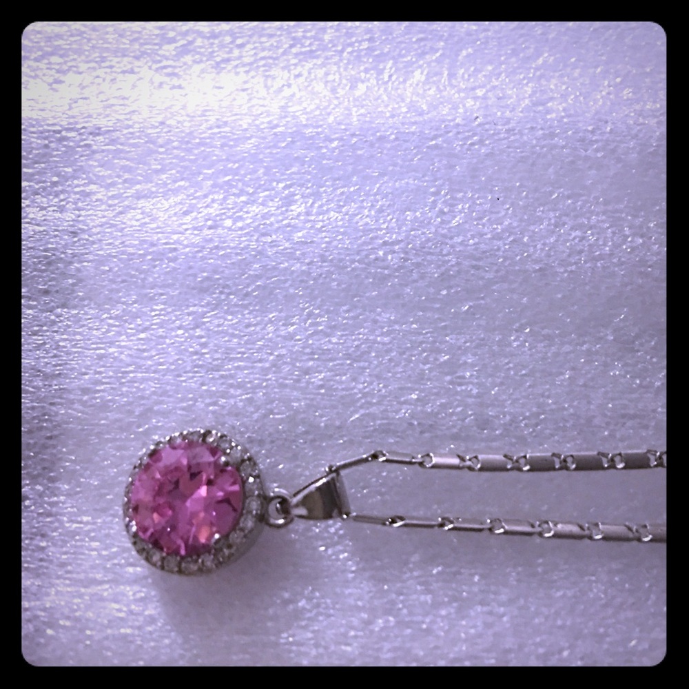 14k white gold plated necklace with pink white 💎