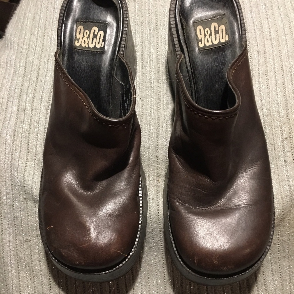 Brown chunky clogs