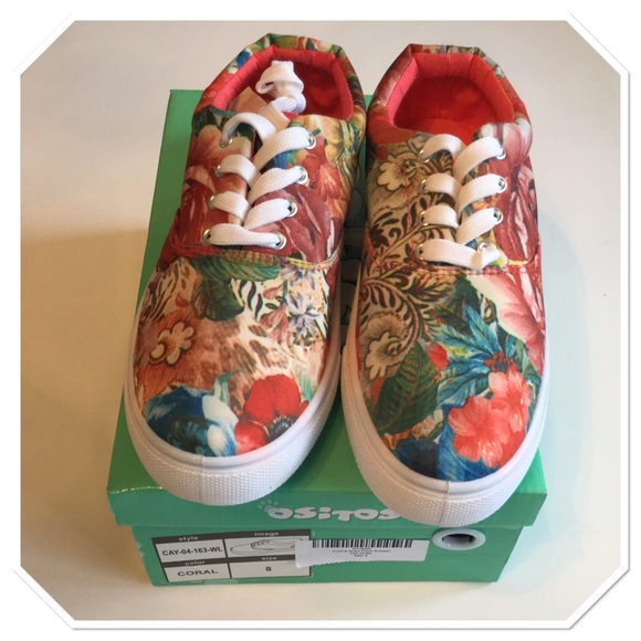 Ositos Shoes - Coral and Green Floral Sneakers Ositos Shoes - Coral and Green Floral Sneakers
