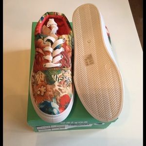Ositos Shoes - Coral and Green Floral Sneakers Ositos Shoes - Coral and Green Floral Sneakers