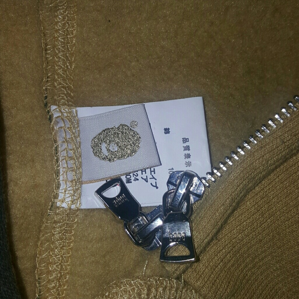 Baoe shark hoodie - Picture 3 of 4