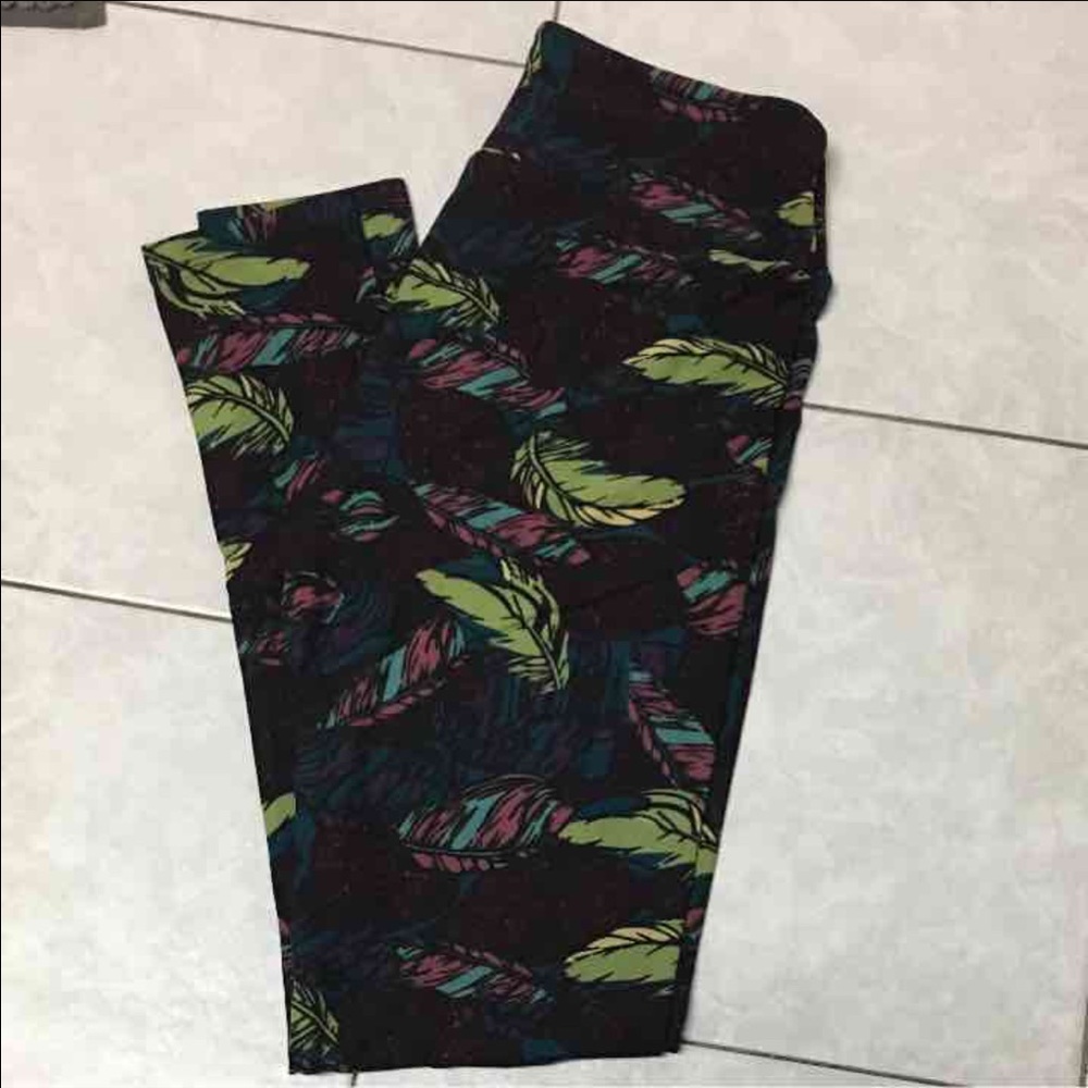 Lularoe OS feather Legging