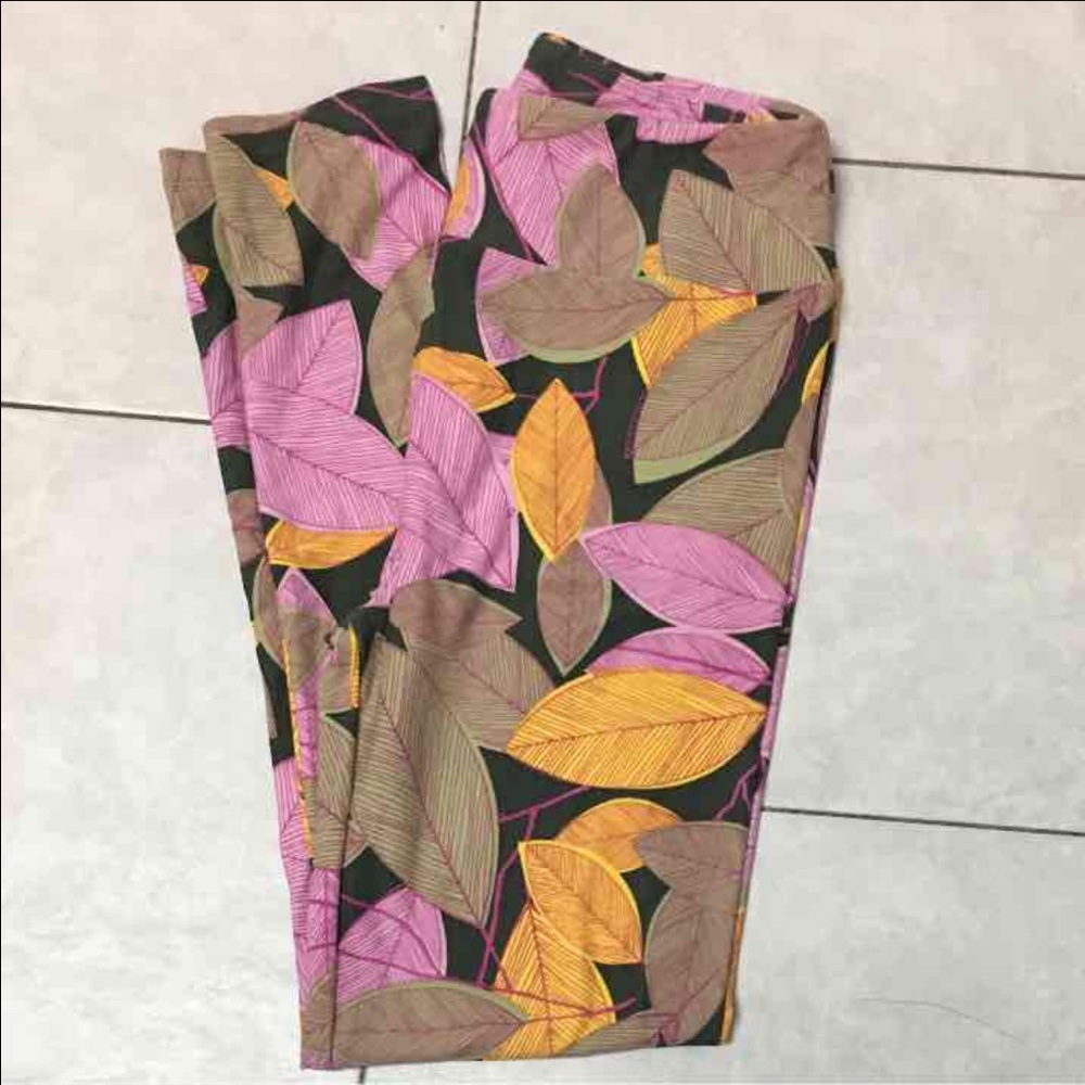 Lularoe OS leaf Legging