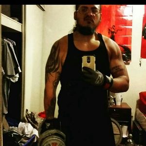 Meet your Posher, Dominique