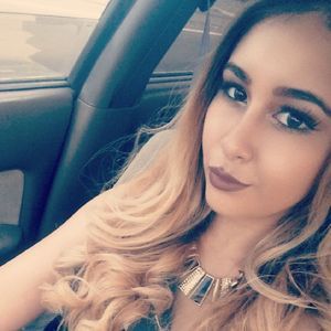 Meet your Posher, Yazmin
