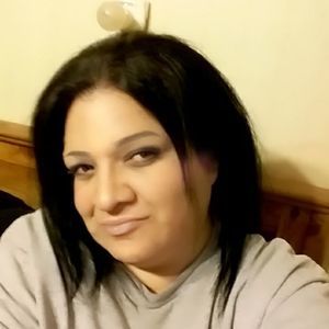 Meet your Posher, Leslie