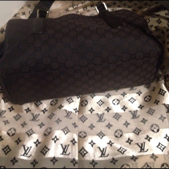 Gucci - Picture 2 of 4