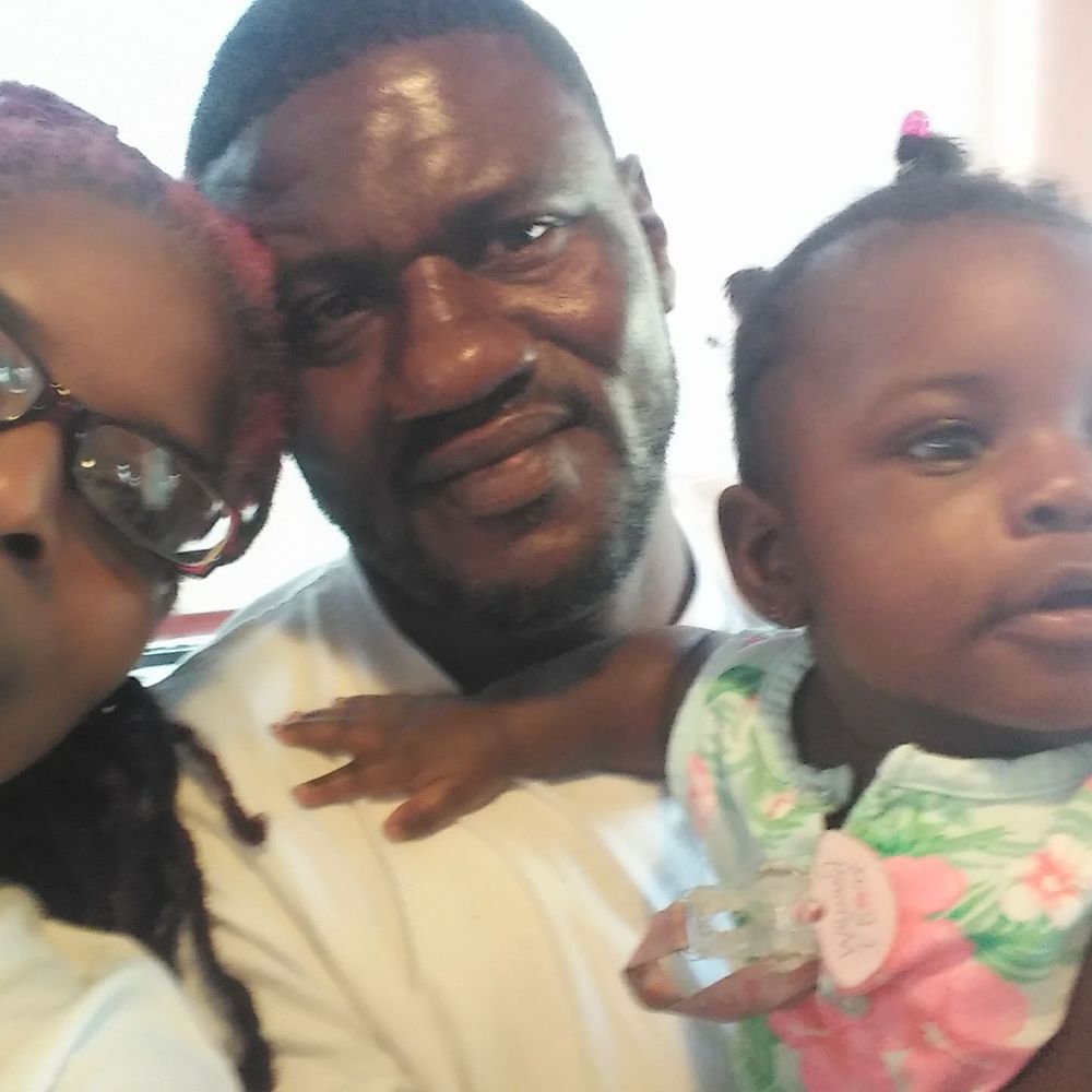 Meet your Posher, Elliott