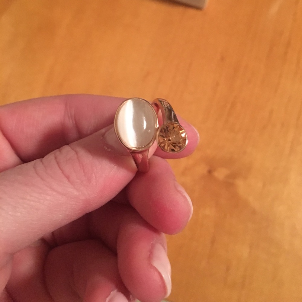 Ring - Picture 2 of 3