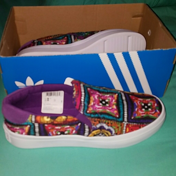 NEW SIZES...Adidas Courtvantage Slip On price firm - Picture 2 of 5