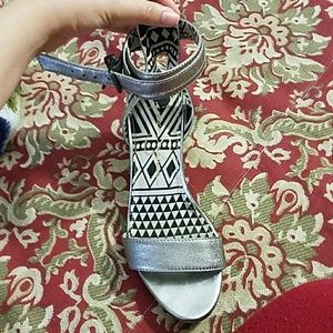 Sexy and stylish Jessica Simpson heels