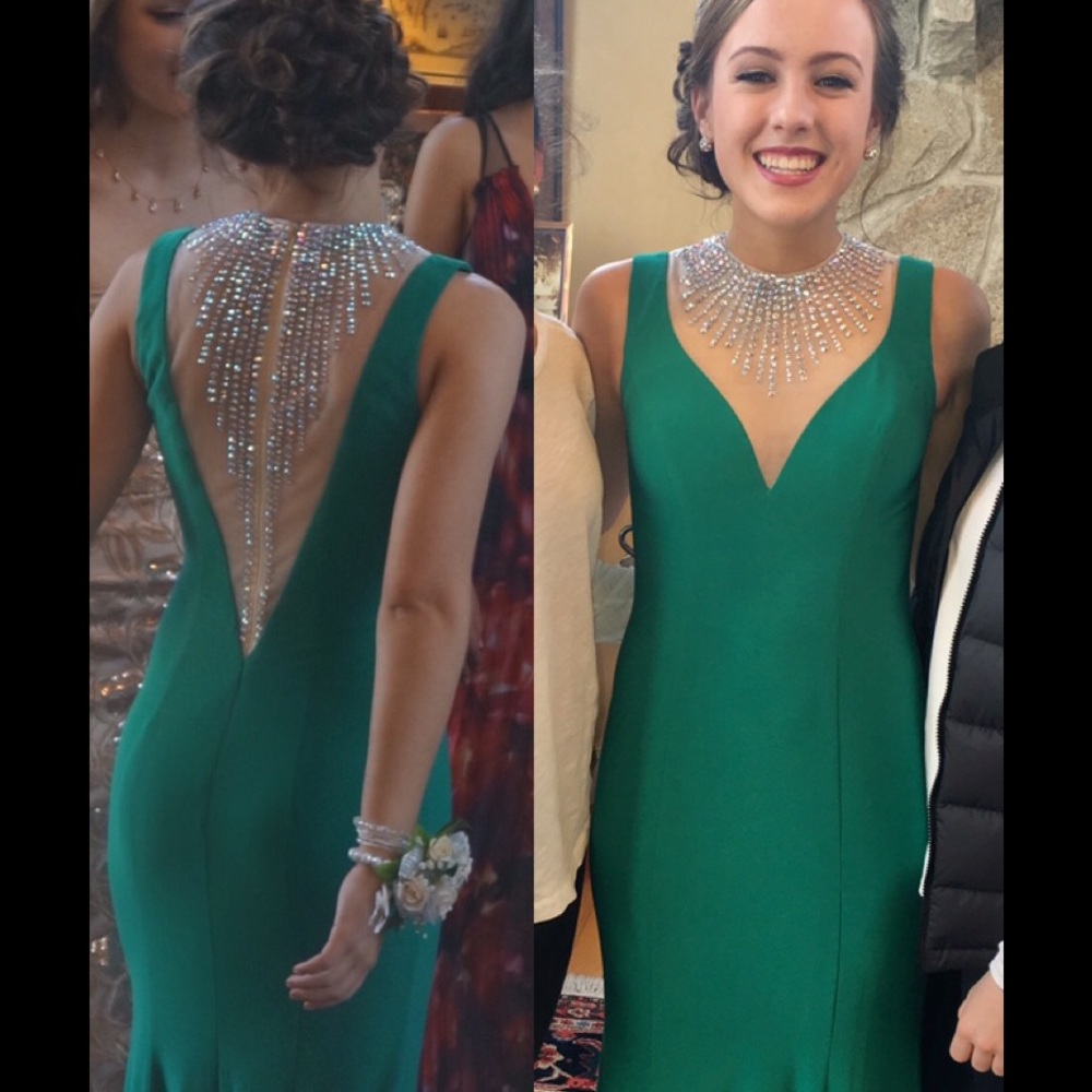 Green Mermaid Style Prom Dress size 4-6