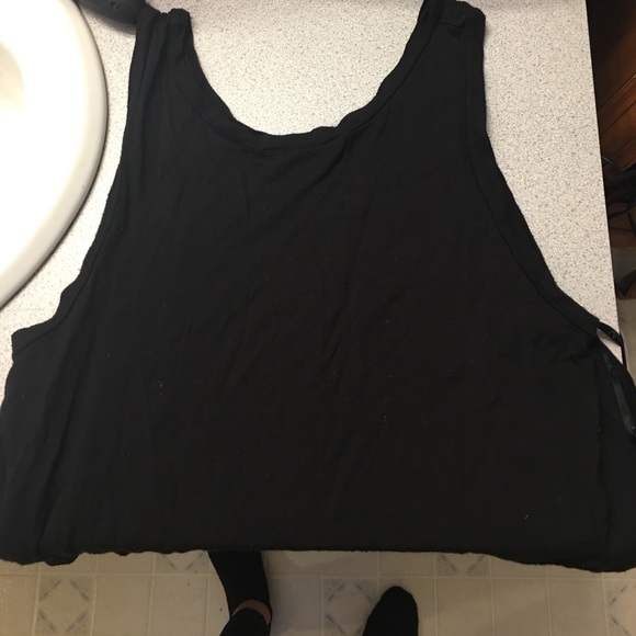 Paris tank top - Picture 2 of 3