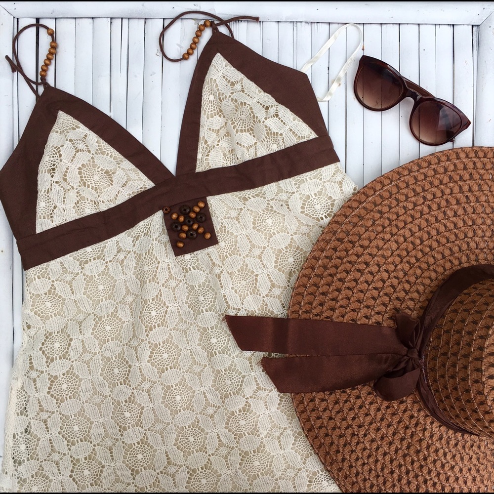 Alexia Admor Cream Color Summer Top