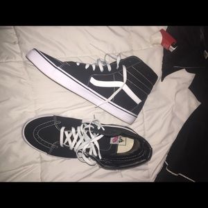 Men's Black and White Vans