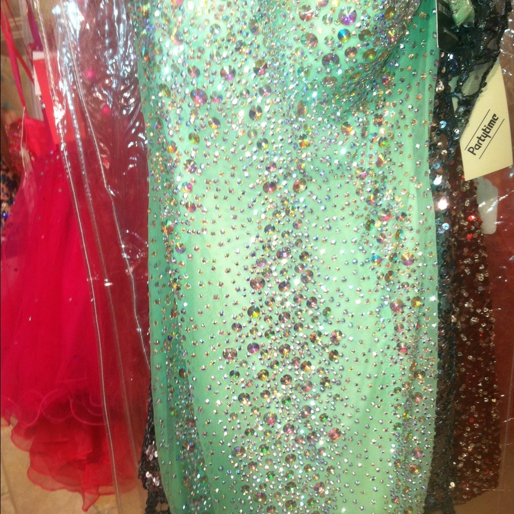 Mint green homecoming dress