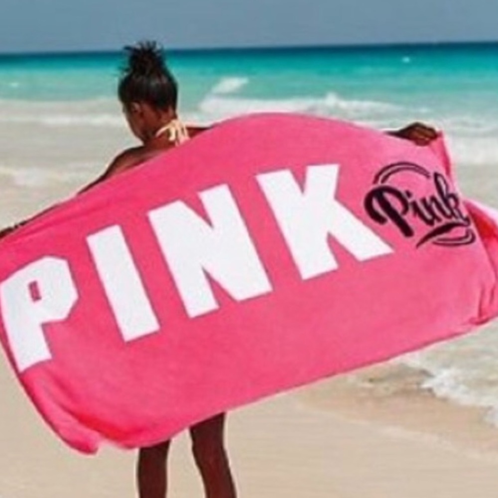 PINK beach towel🎀