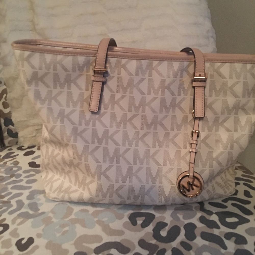 Michael Kors Vanilla Jet Set
