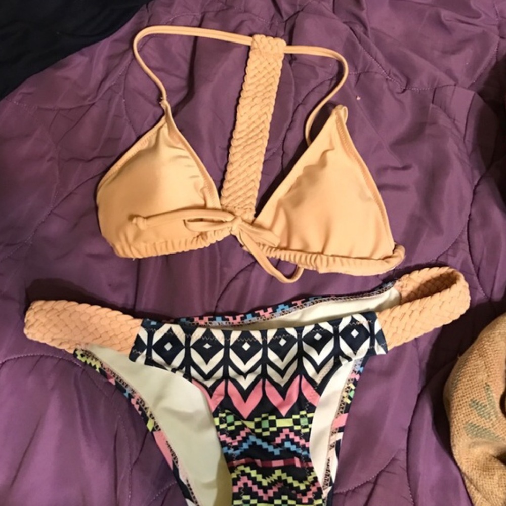 Bathing suit