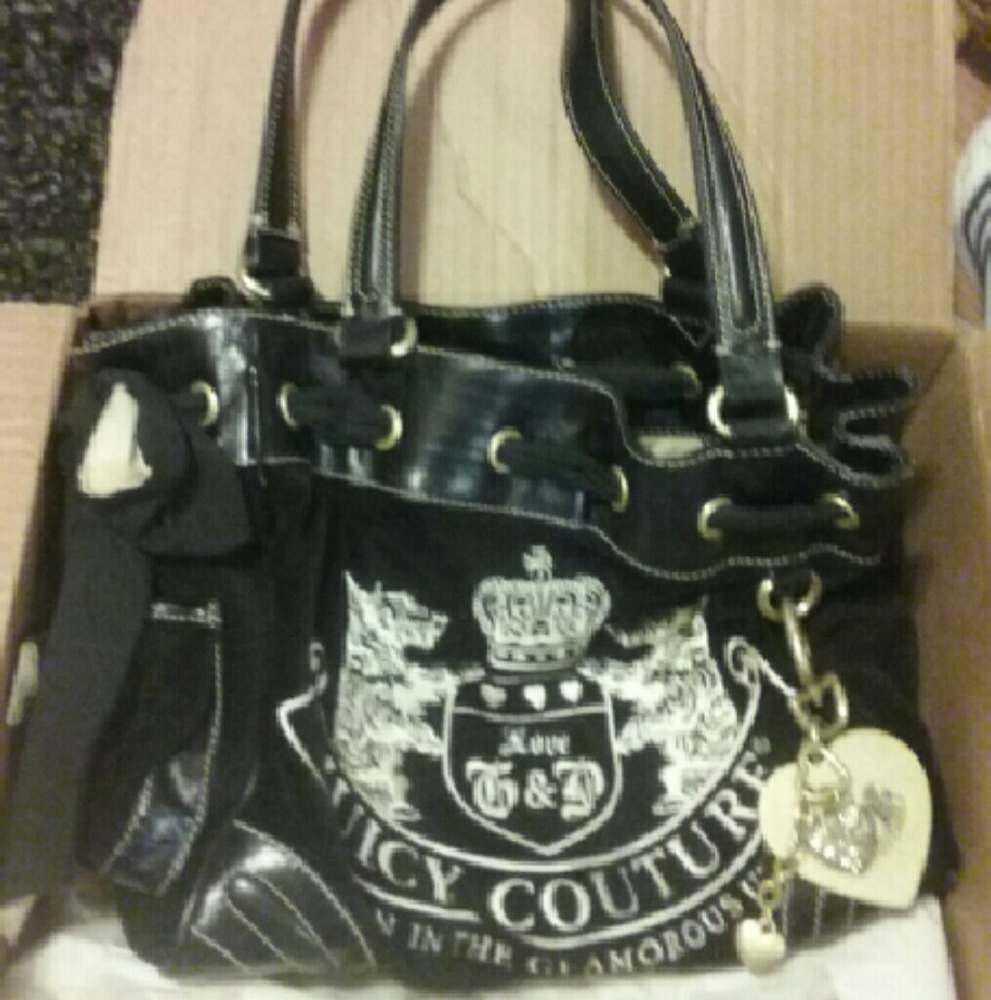 *SOLD ON OFFER UP* JUICY COUTURE HANDBAG