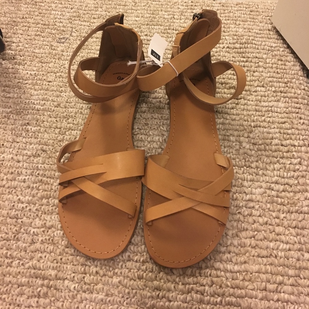 Gladiator style sandals back closure zip up