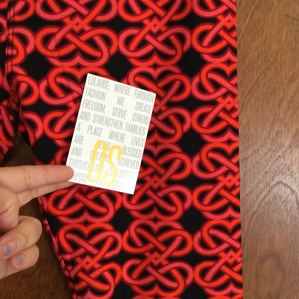 Lularoe Valentine's Infinity Hearts OS Leggings