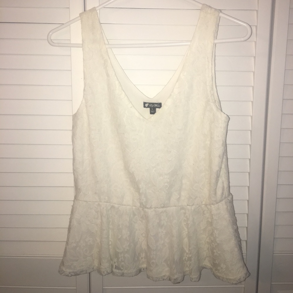 White lace tank top.