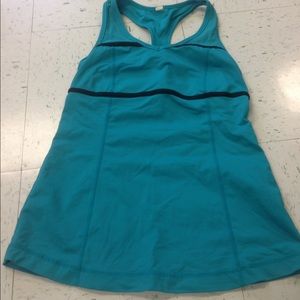 Lululemon top 4
