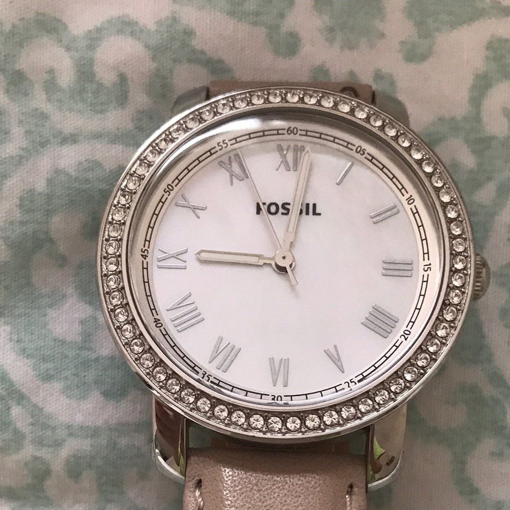Fossil watch in great condition! Worn twice!